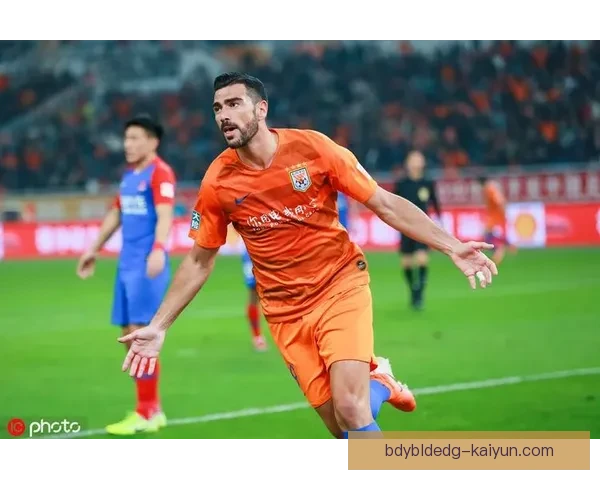 伊尼戈·马丁内斯状态回暖，空中对抗表现稳健引发关注