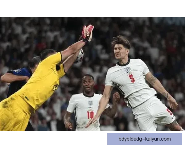 斯通斯在近期比赛中表现稳定，展现出出色的防守能力和助攻潜力。