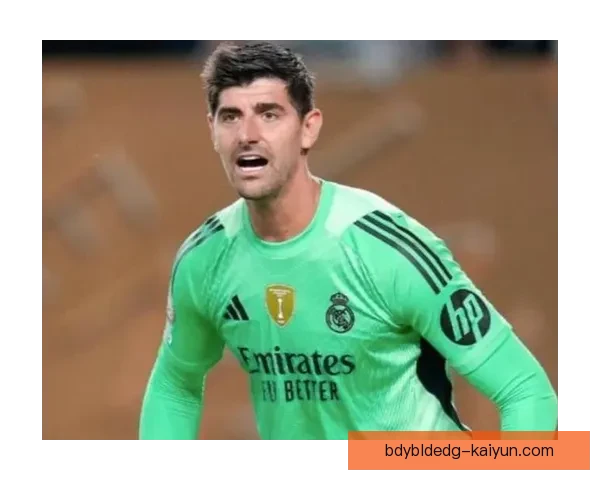 库尔图瓦西甲零封王称号下的稳定表现分析