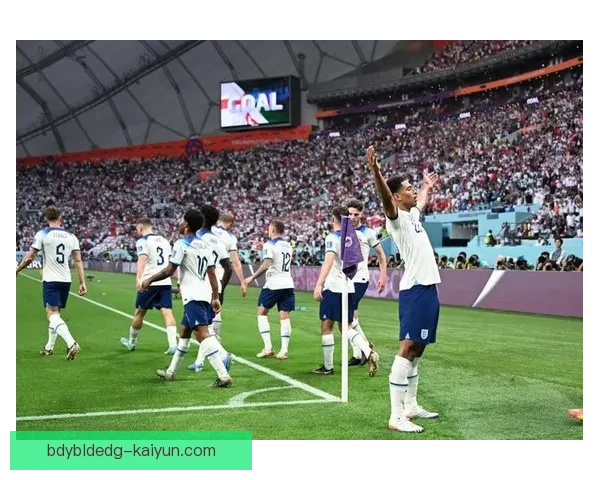 贝林厄姆世界杯首球展现出持续提升的表现与潜力